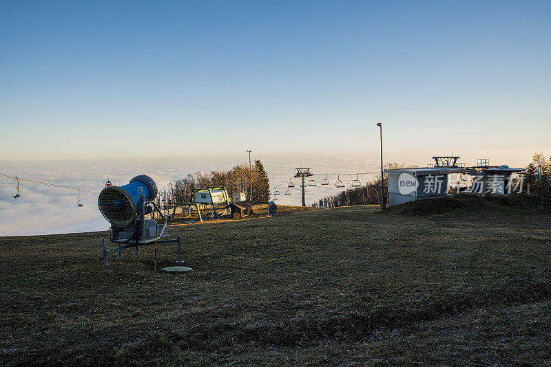 Maribor Pohorje滑雪场山上的雪机